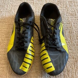 👟✨ Puma Evospeed Indoor Training Shoes – Unisex/Boys Sz 5.5Y Fits Women Sz 7